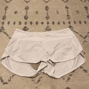 LuluLemon Speed Up Low-Rise Shorts 2.5” White Size 4